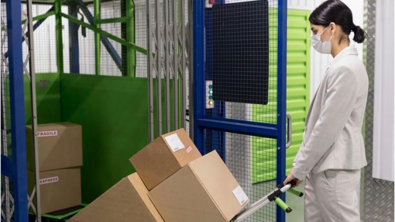 Elevador de Carga Pequeno: 5 Vantagens Incríveis para Seu Negócio