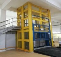 Elevador monta carga industrial